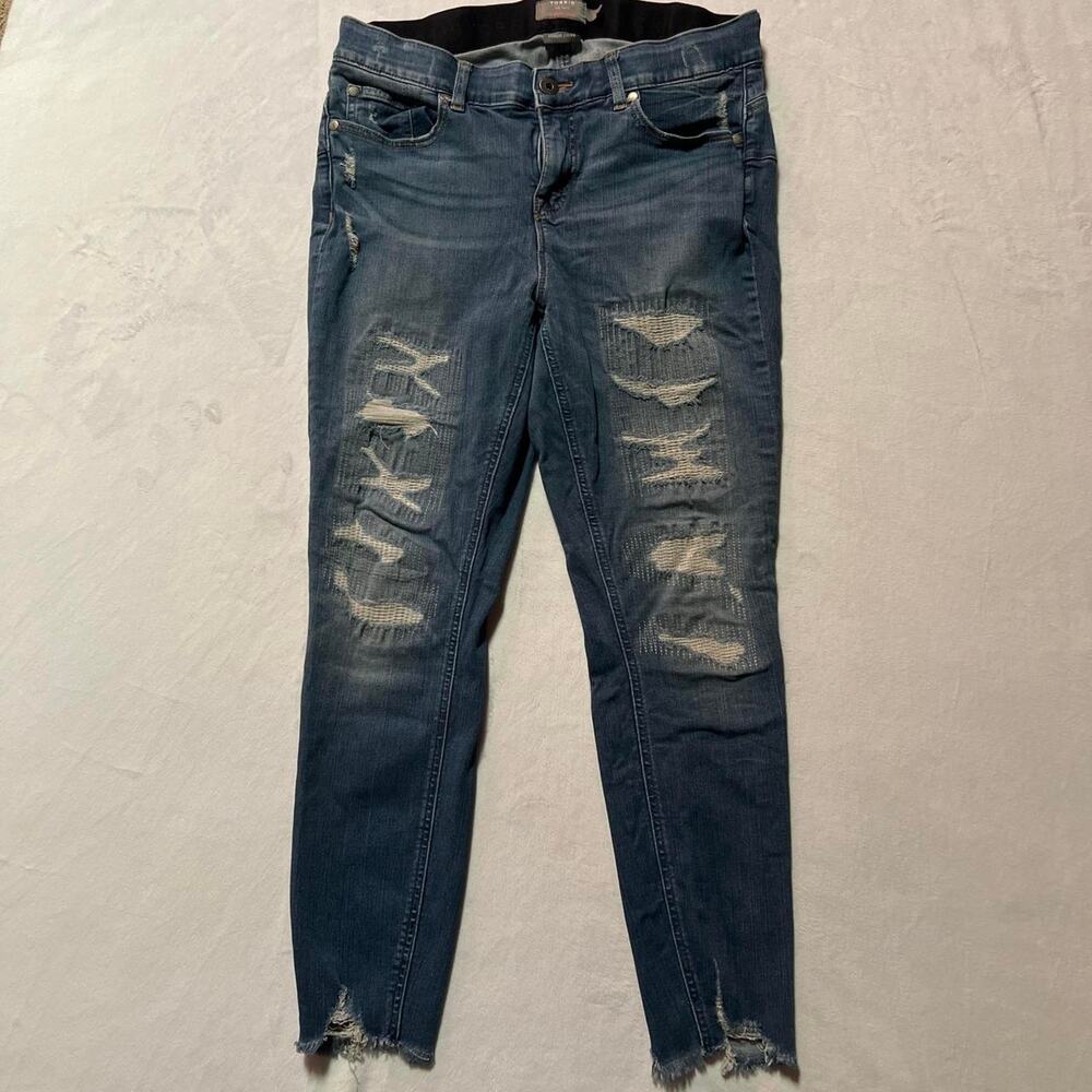 Torrid bombshell skinny size 14R raw hem and distressed - Picture 3 of 8
